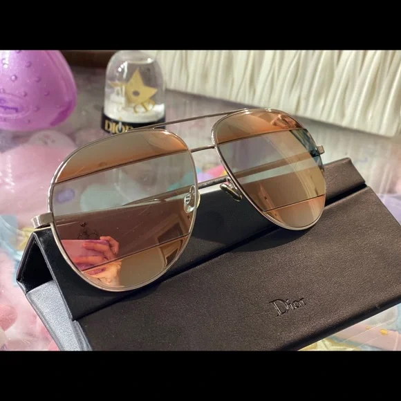 Dior Sunglasses with Receipt DiorSignature B1U Black Butterfly Sunglasses | DIOR main image 4